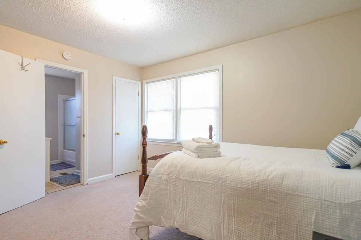 2Br Pet Friendly Home In Sneads Ferry With Parking 外观 照片