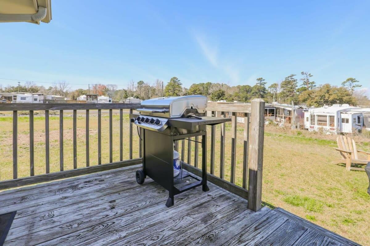 2Br Pet Friendly Home In Sneads Ferry With Parking 外观 照片