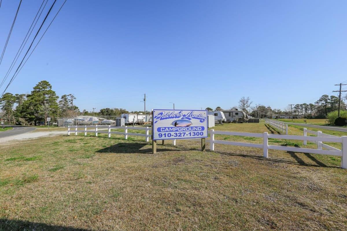 2Br Pet Friendly Home In Sneads Ferry With Parking 外观 照片