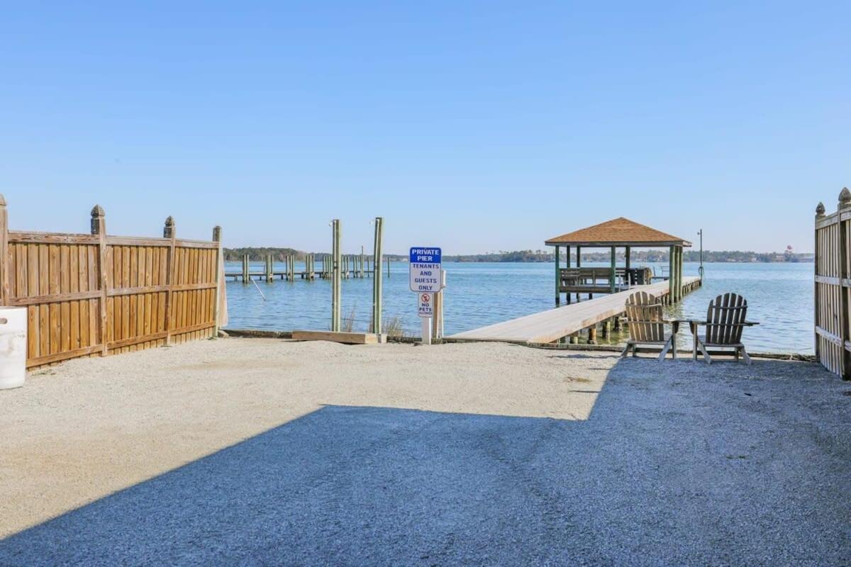 2Br Pet Friendly Home In Sneads Ferry With Parking 外观 照片