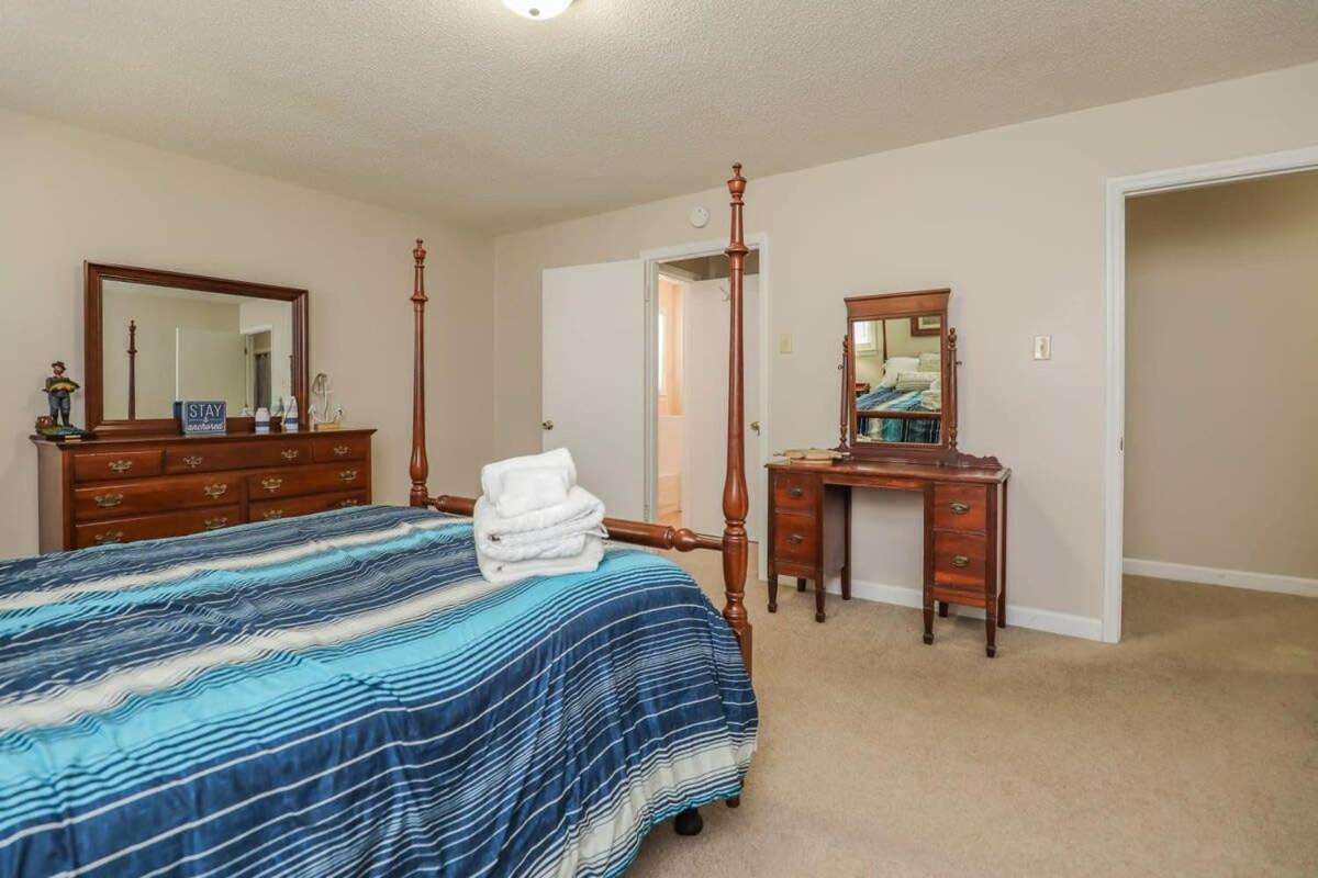 2Br Pet Friendly Home In Sneads Ferry With Parking 外观 照片