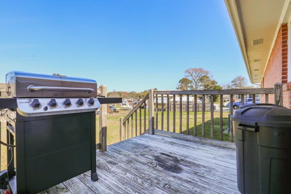 2Br Pet Friendly Home In Sneads Ferry With Parking 外观 照片