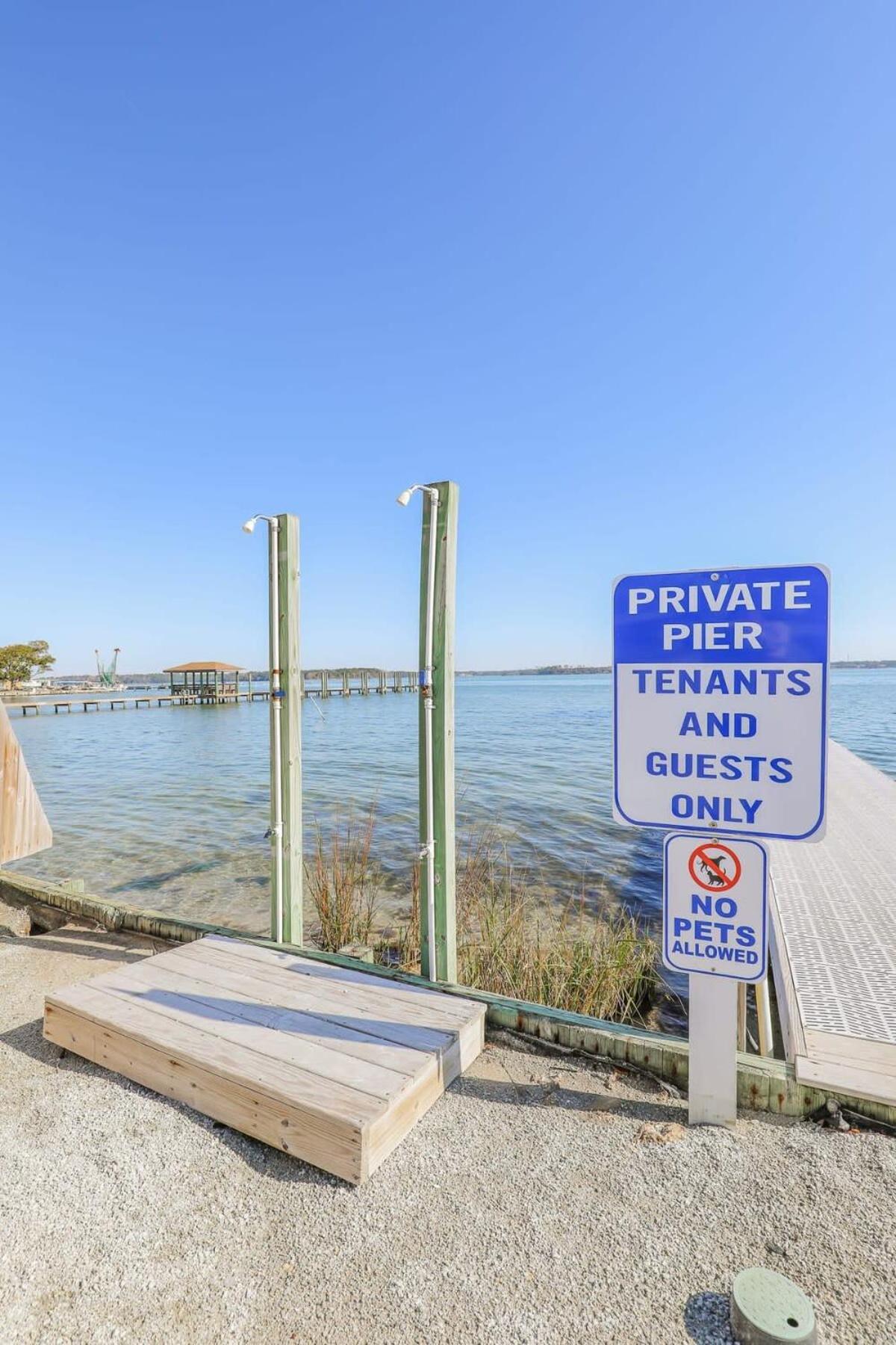 2Br Pet Friendly Home In Sneads Ferry With Parking 外观 照片