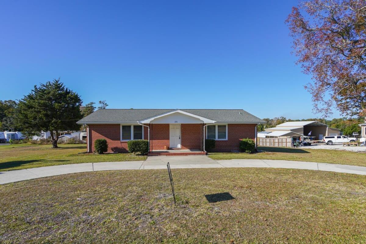 2Br Pet Friendly Home In Sneads Ferry With Parking 外观 照片