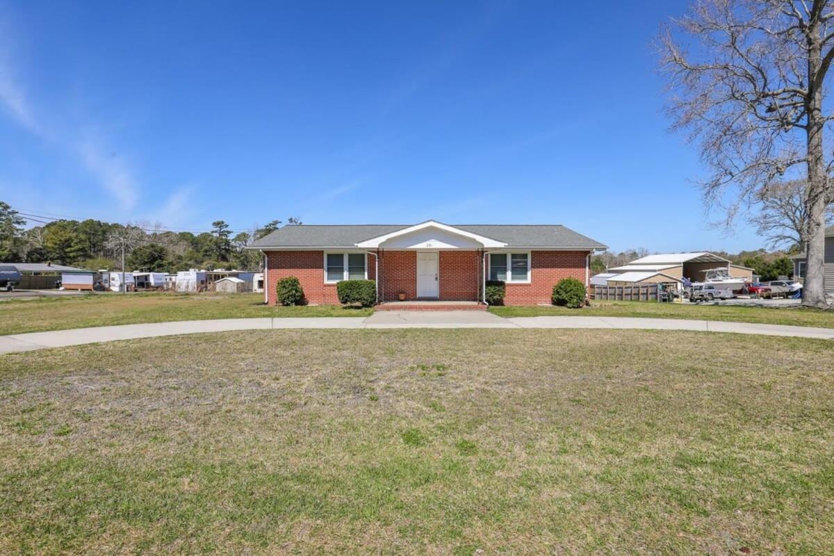 2Br Pet Friendly Home In Sneads Ferry With Parking 外观 照片